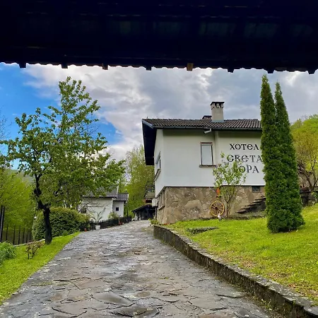 хотел света гора Hébergement de vacances Oreshak (Lovech)